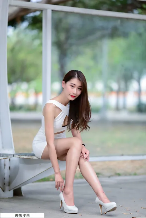 [Mzsock] NO.096 Xiaoyu off-shoulder dress, high heels, beautiful legs, outdoor shot street photography#[100P]-28